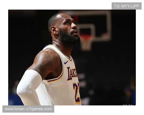 湖人詹姆斯复出首战表现惊艳带队逆转勇士获胜